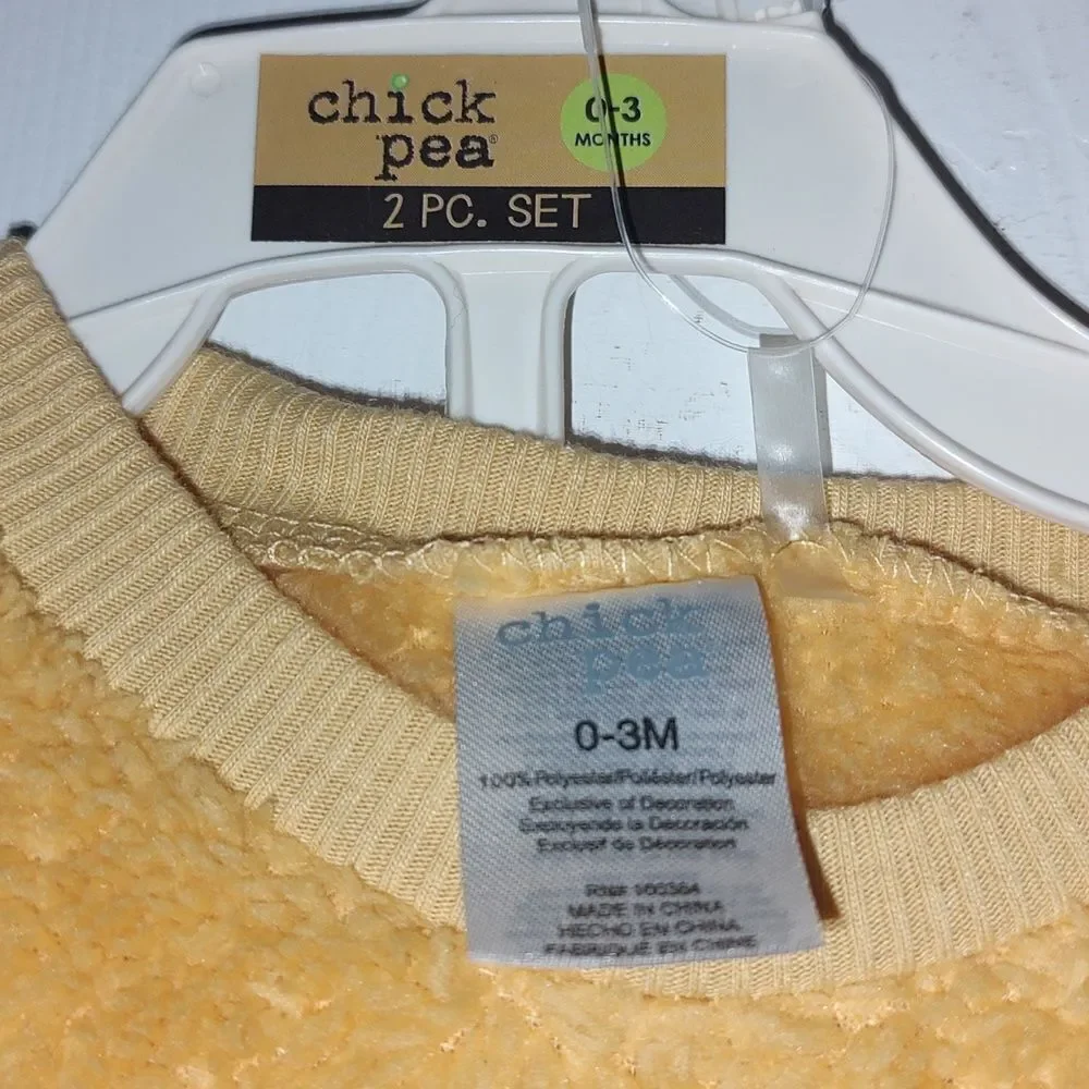 Chic Pea 2pc yellow fleece My 1st Thanksgiving outfit  Sz 0-3 months  NWT